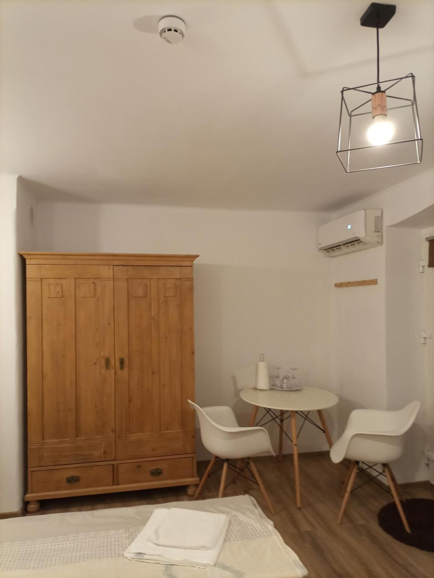 Gloria Apartments Sighişoara Chambre photo